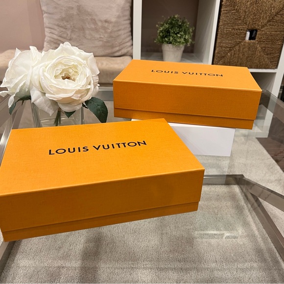 Louis Vuitton Gift Boxes (set of 2) - Picture 2 of 10